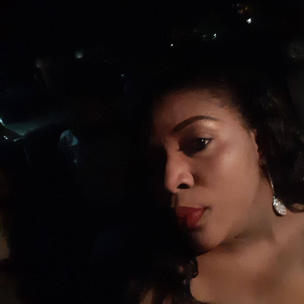 Meet your Posher, Nenette